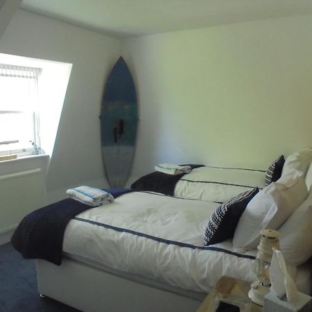 The Beach House Holiday Apartments Истборн Екстериор снимка