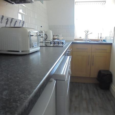 The Beach House Holiday Apartments Истборн Екстериор снимка