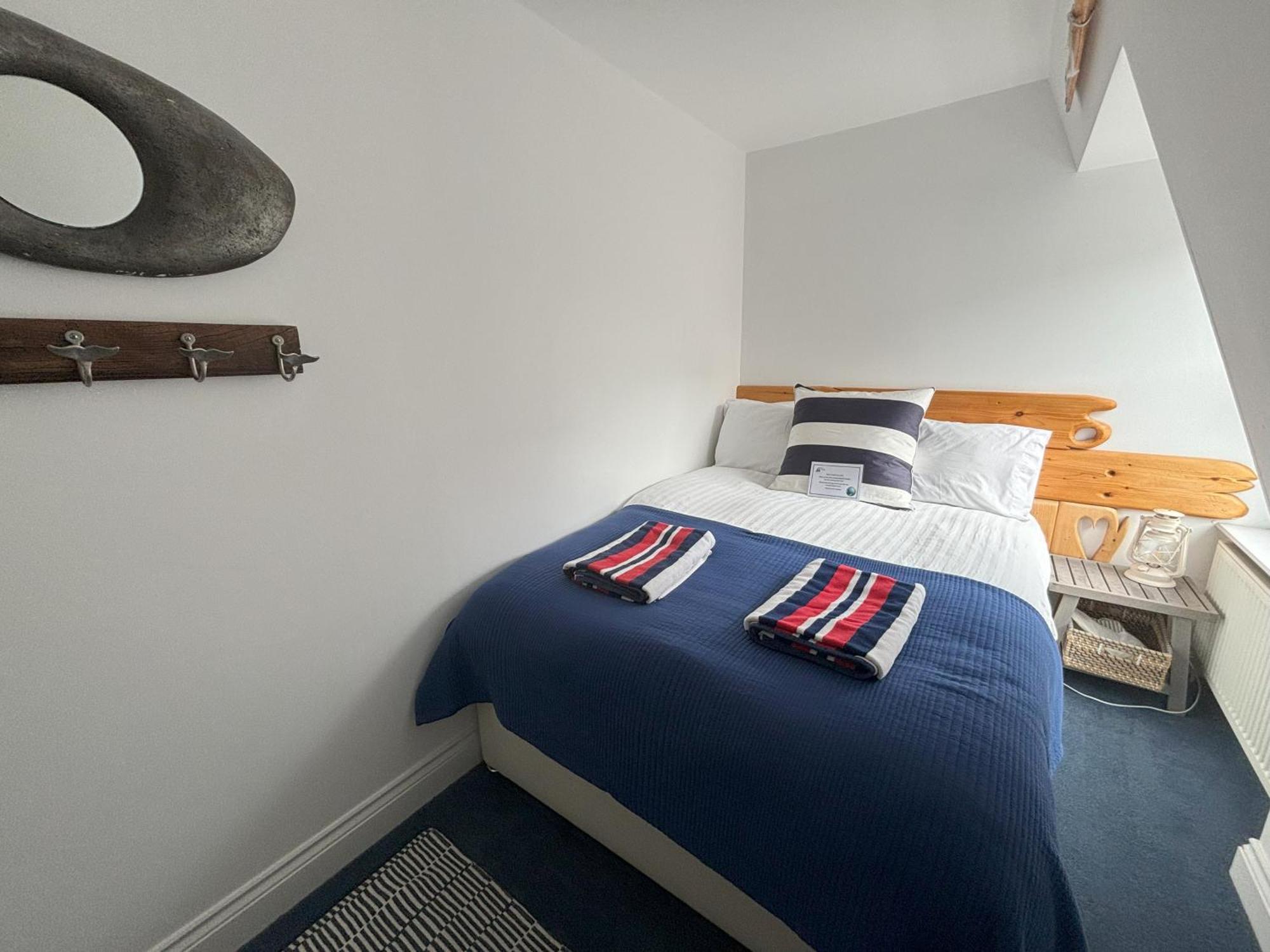 The Beach House Holiday Apartments Истборн Екстериор снимка