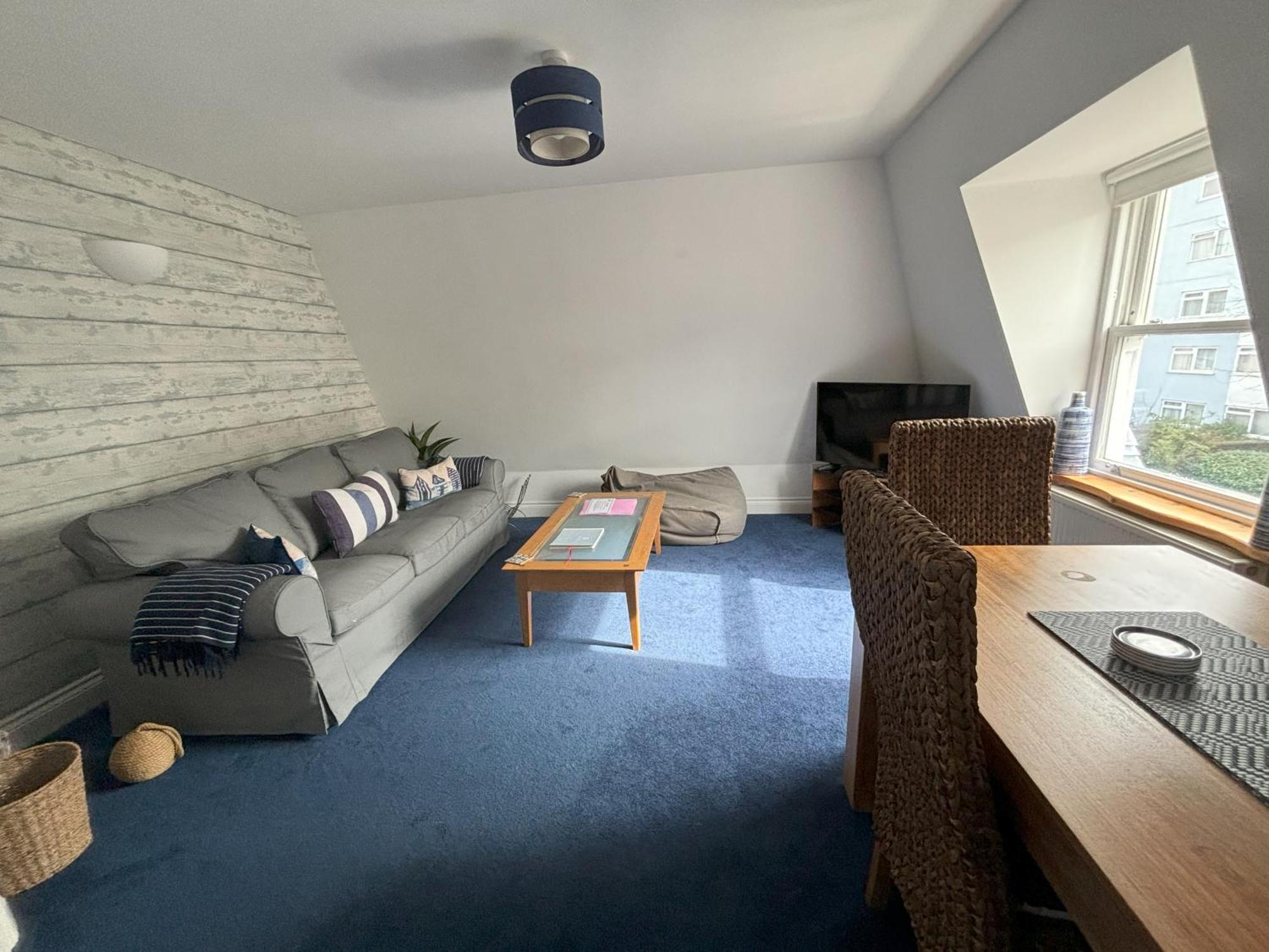 The Beach House Holiday Apartments Истборн Екстериор снимка