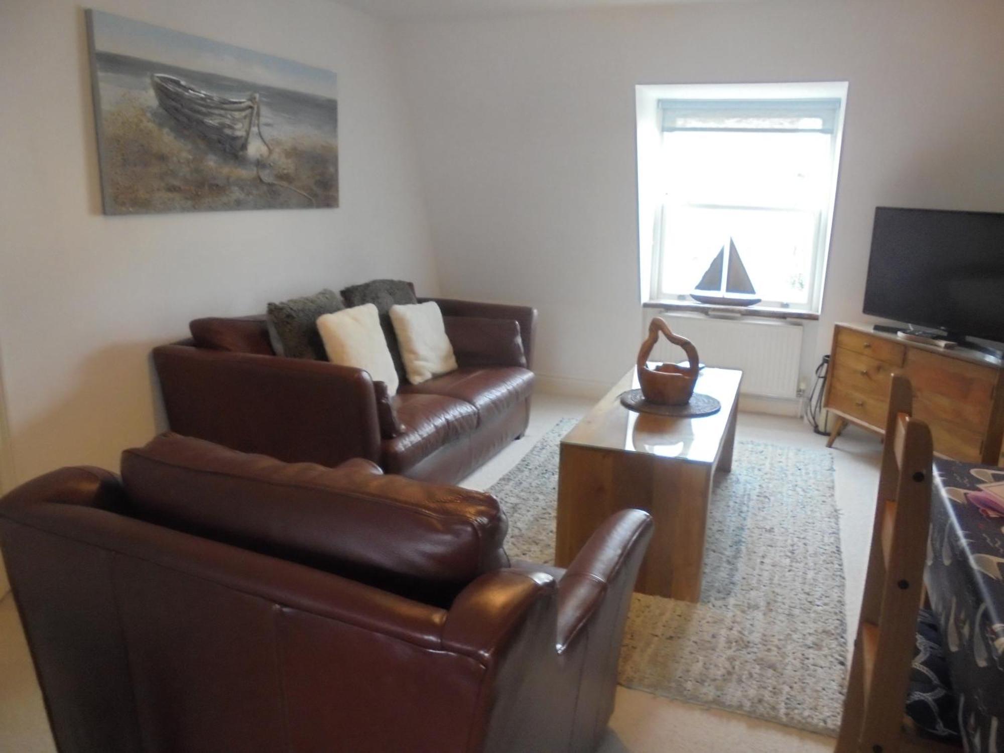The Beach House Holiday Apartments Истборн Екстериор снимка