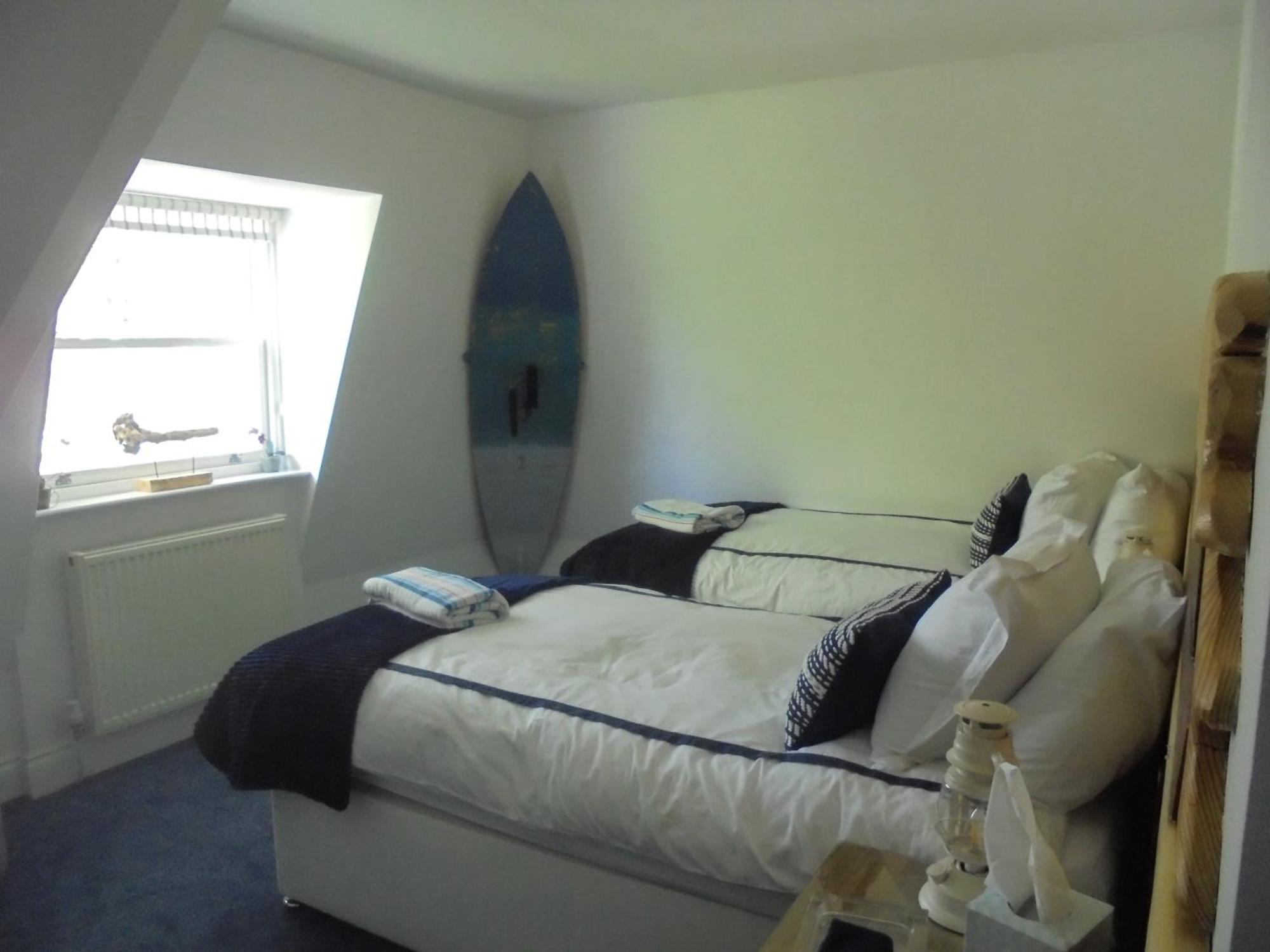 The Beach House Holiday Apartments Истборн Екстериор снимка