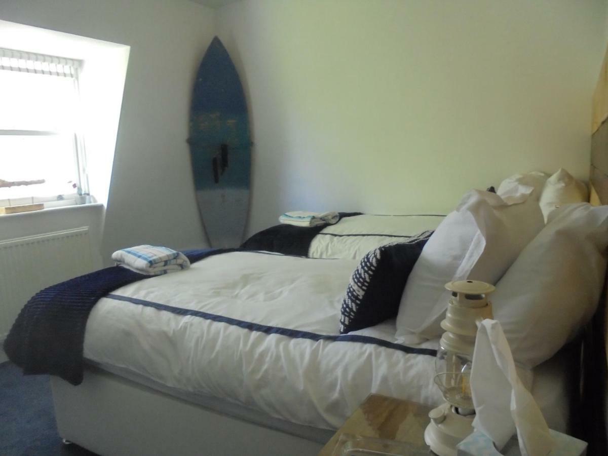 The Beach House Holiday Apartments Истборн Екстериор снимка
